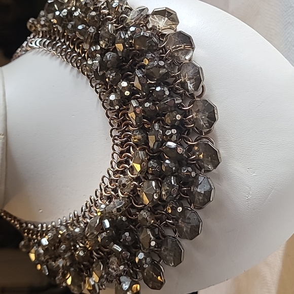 Beautiful elegant necklace for all occasions - Picture 3 of 3